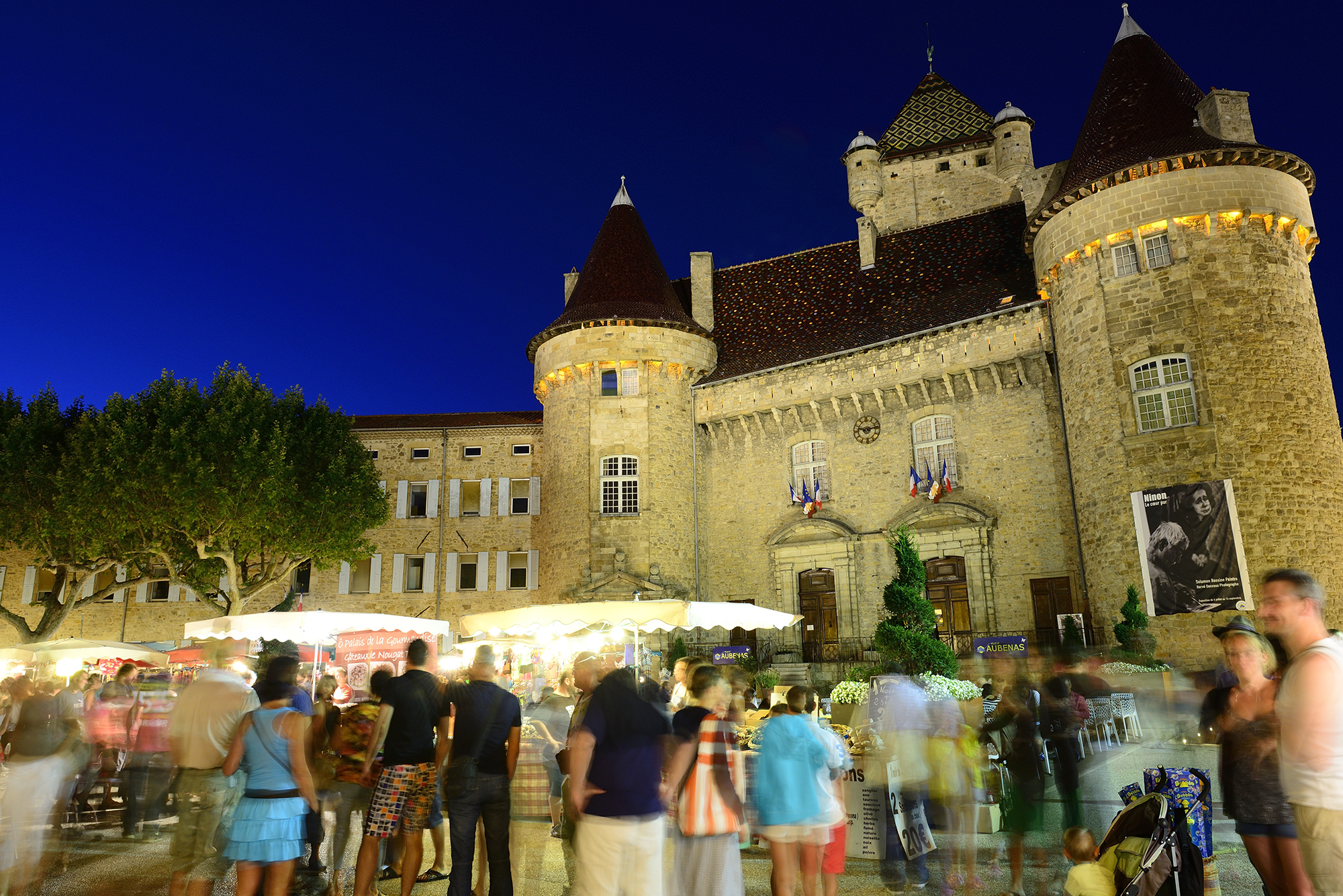 Marché nocturne d'Aubenas // ©Matthieu Dupont