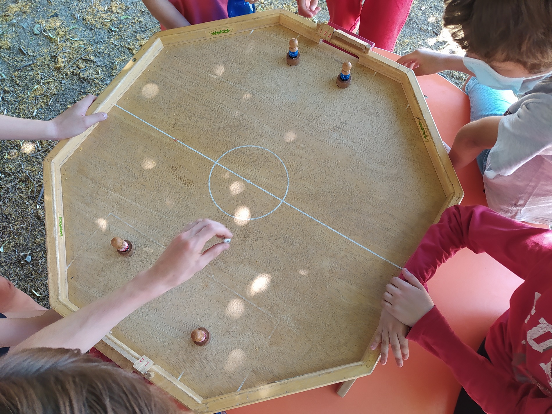 jeu de plateau en bois