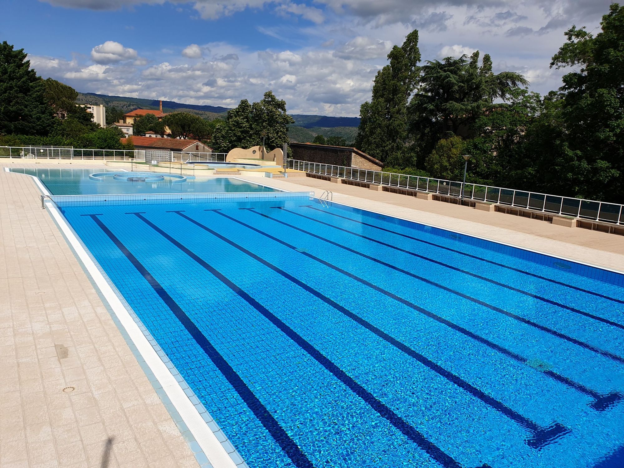 Piscine municipale d'Aubenas - © ville d'Aubenas (9).jpg