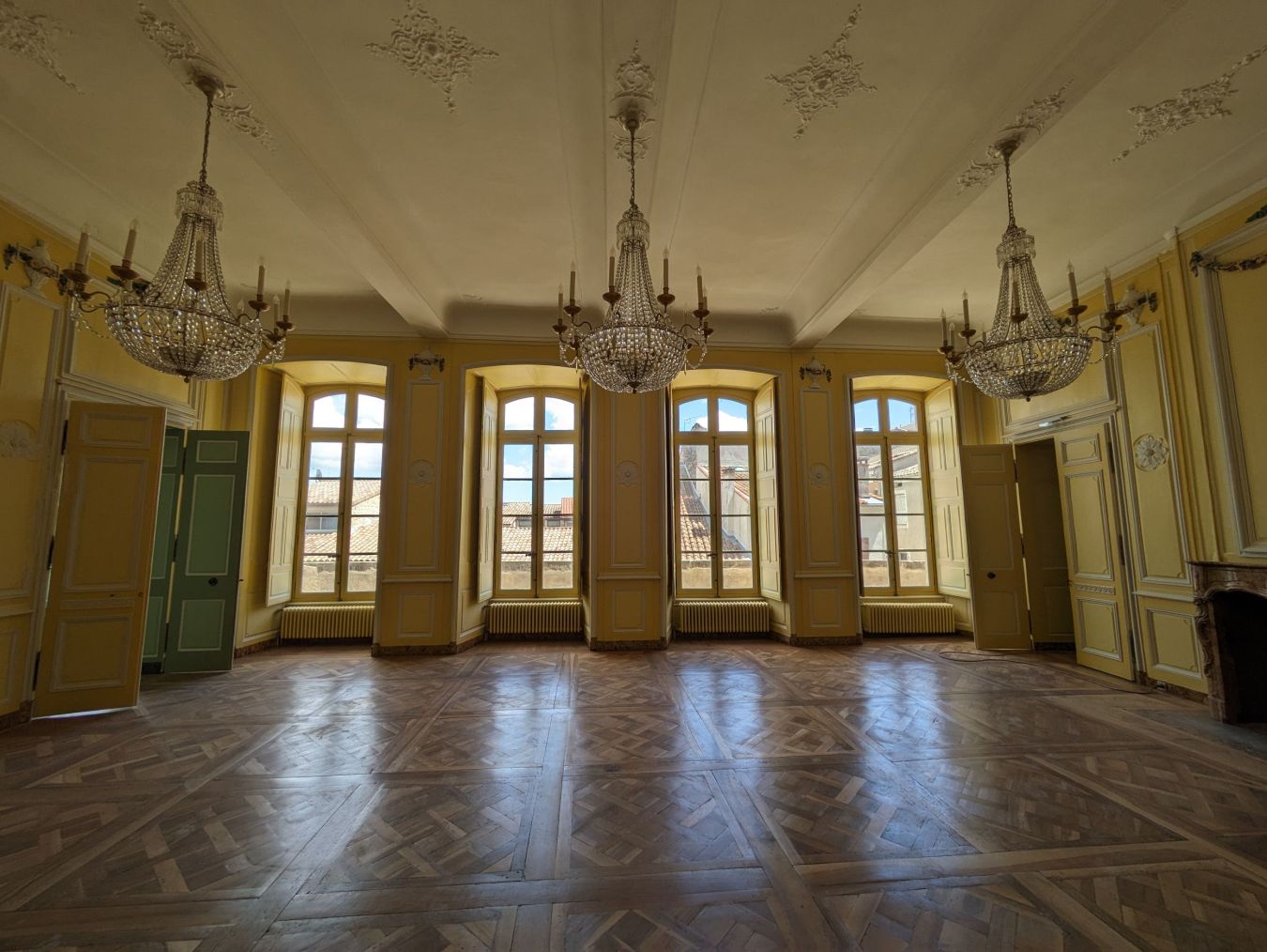 salon jaune anciennement salle des mariages ©Le_Château (26).jpg